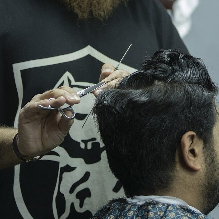 entretenir une coupe courte - celine atelier coiffure rennes